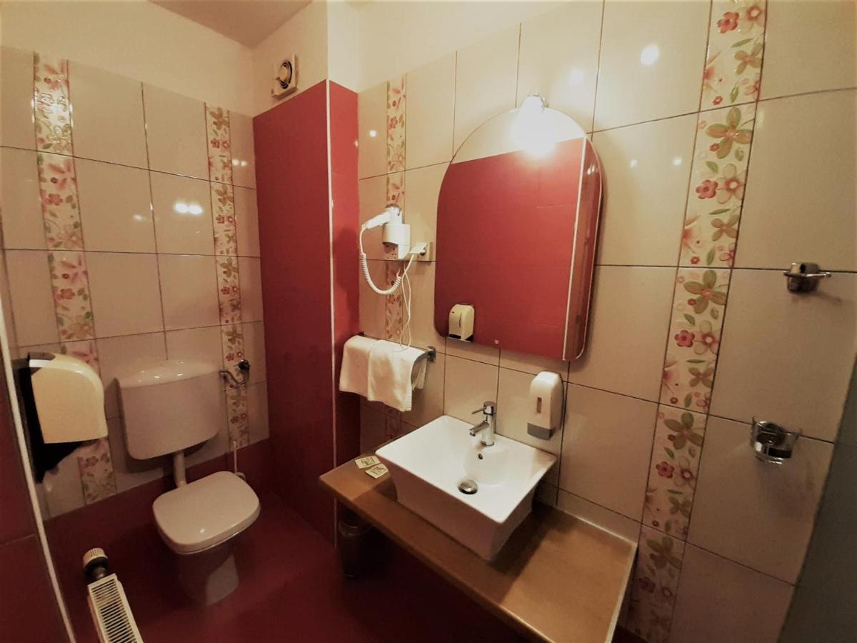 Rooms Vodisek - Depandansa Hotela Capris Capodistria Boutique Экстерьер фото